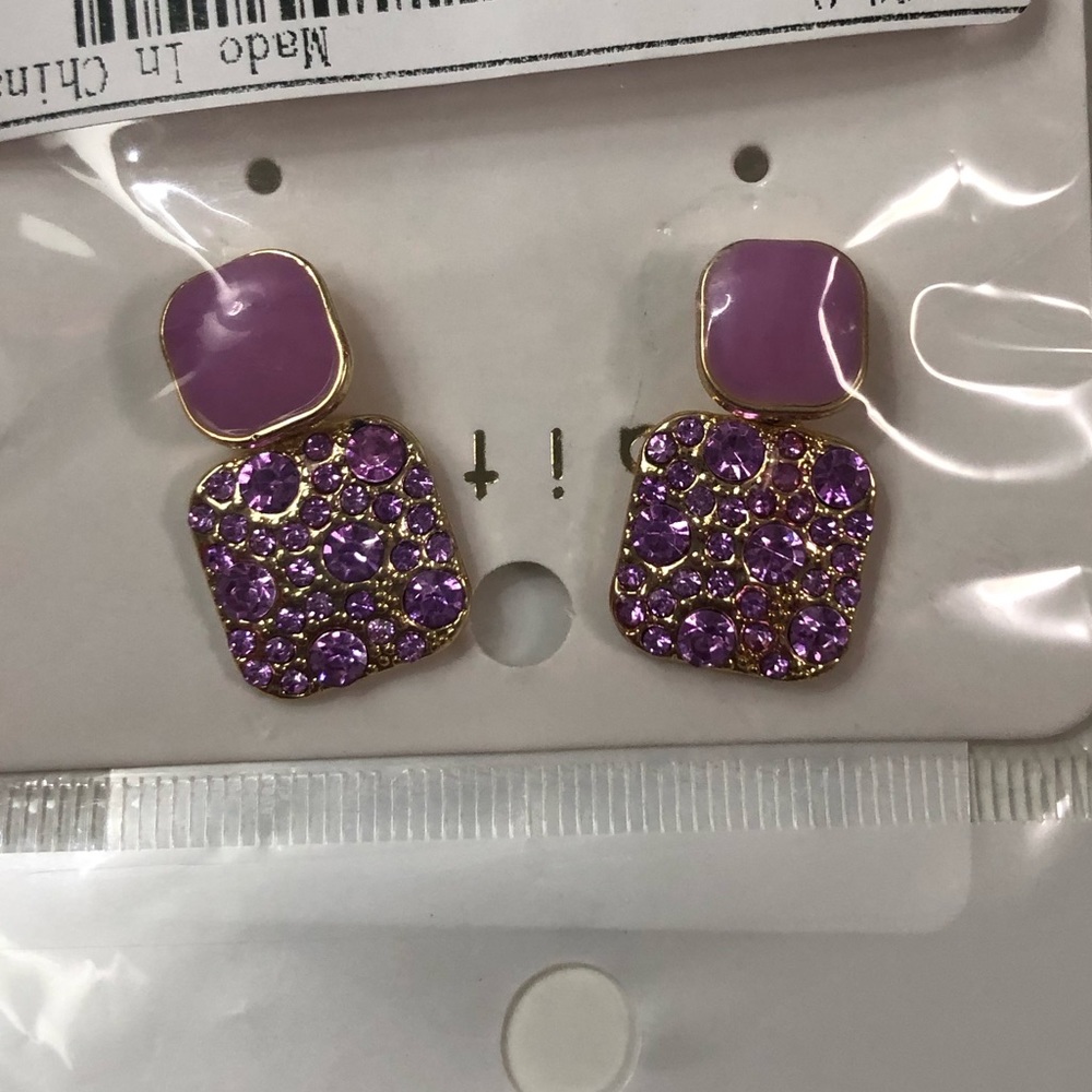 Amethyst purple crystal earrings goldtone